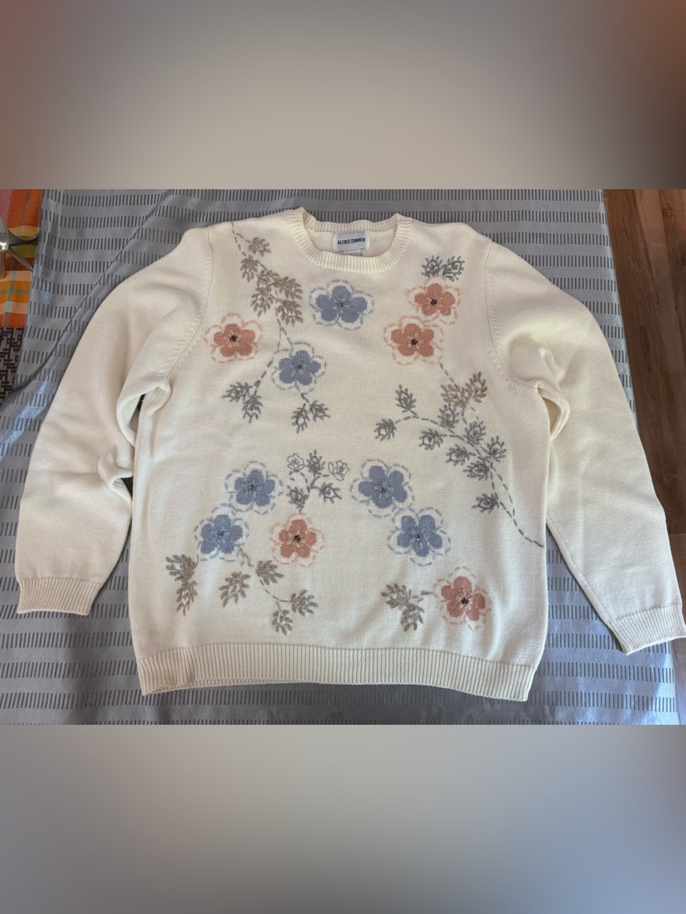 Alfred Dunner Floral Embroidered Sweater, Size L Beaded Detail